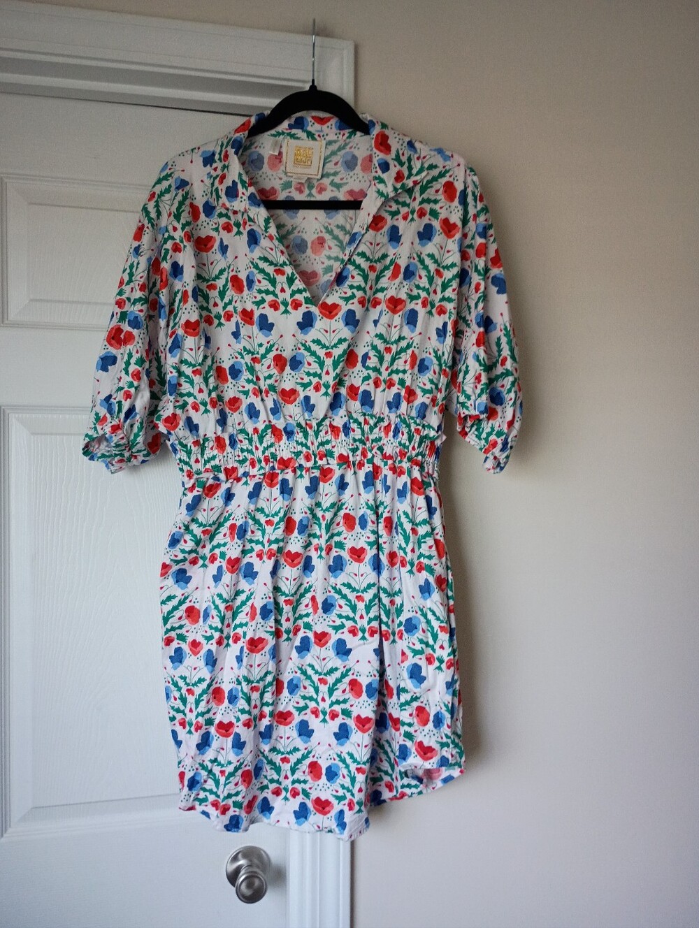 Emily McCarthy Floral V-Neck Short Dress in White with Red & Blue Flowers